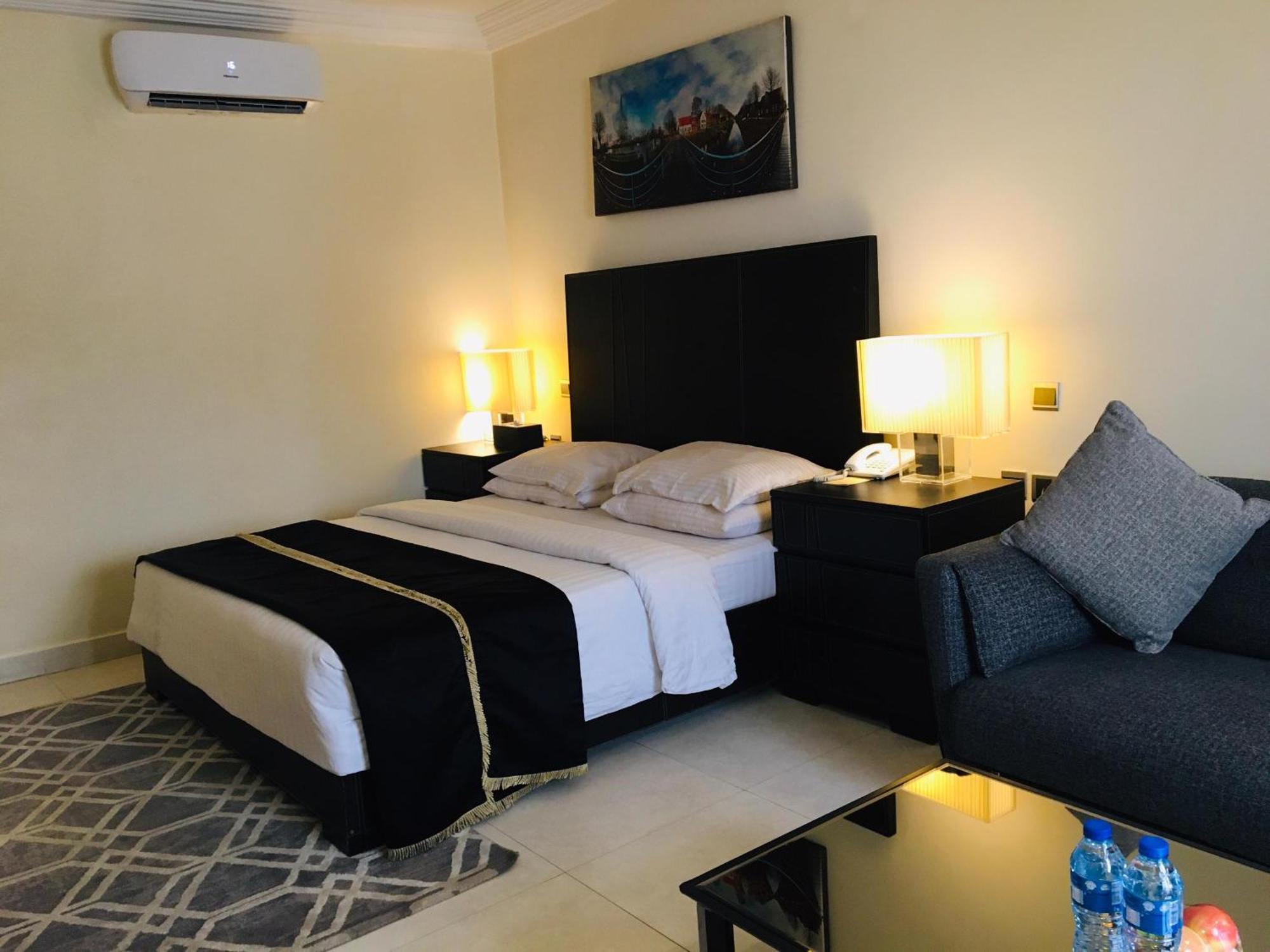 Summerset Continental Hotel Maitama By T E L E Hospitality Abuja Exteriör bild