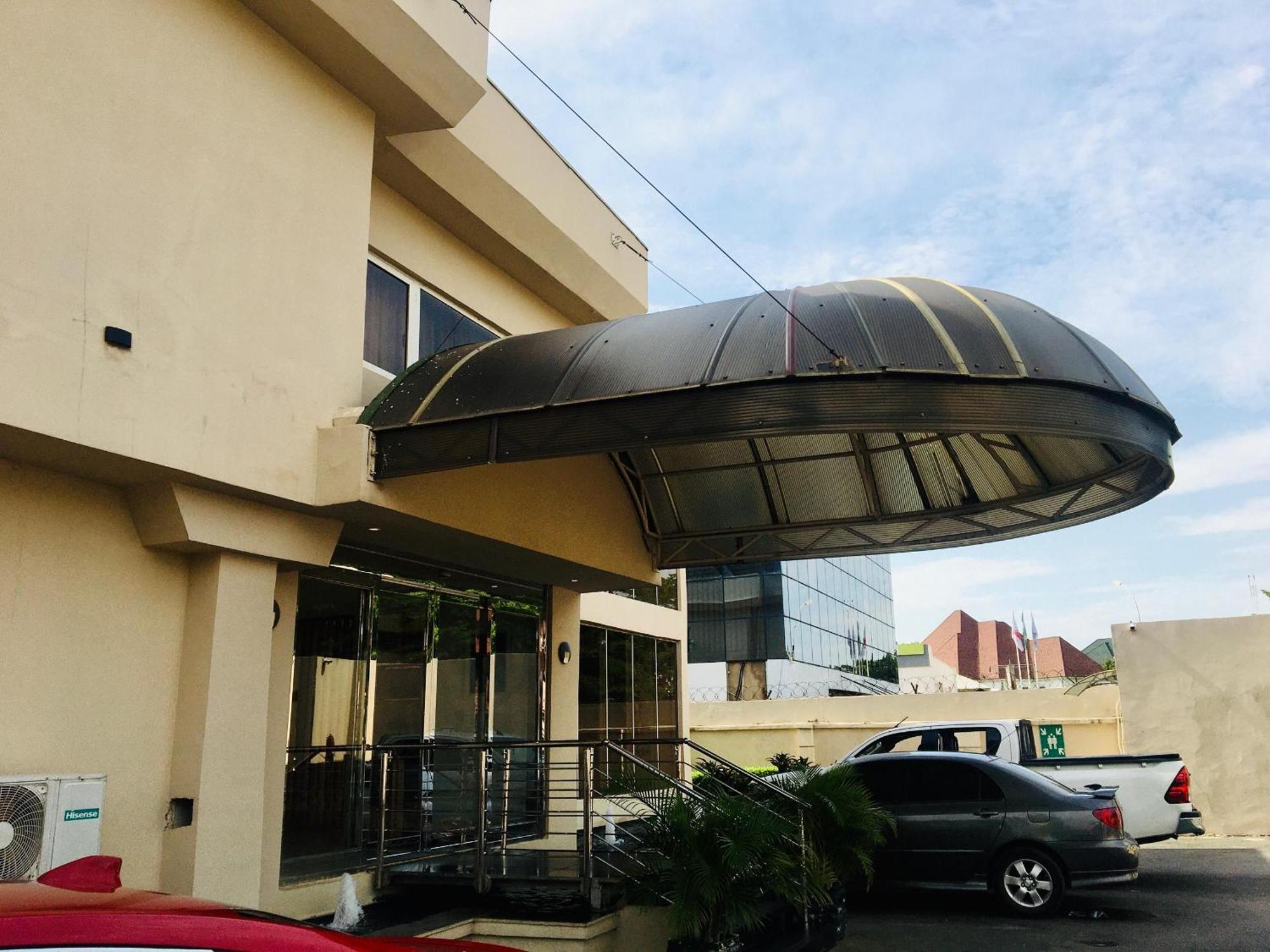 Summerset Continental Hotel Maitama By T E L E Hospitality Abuja Exteriör bild